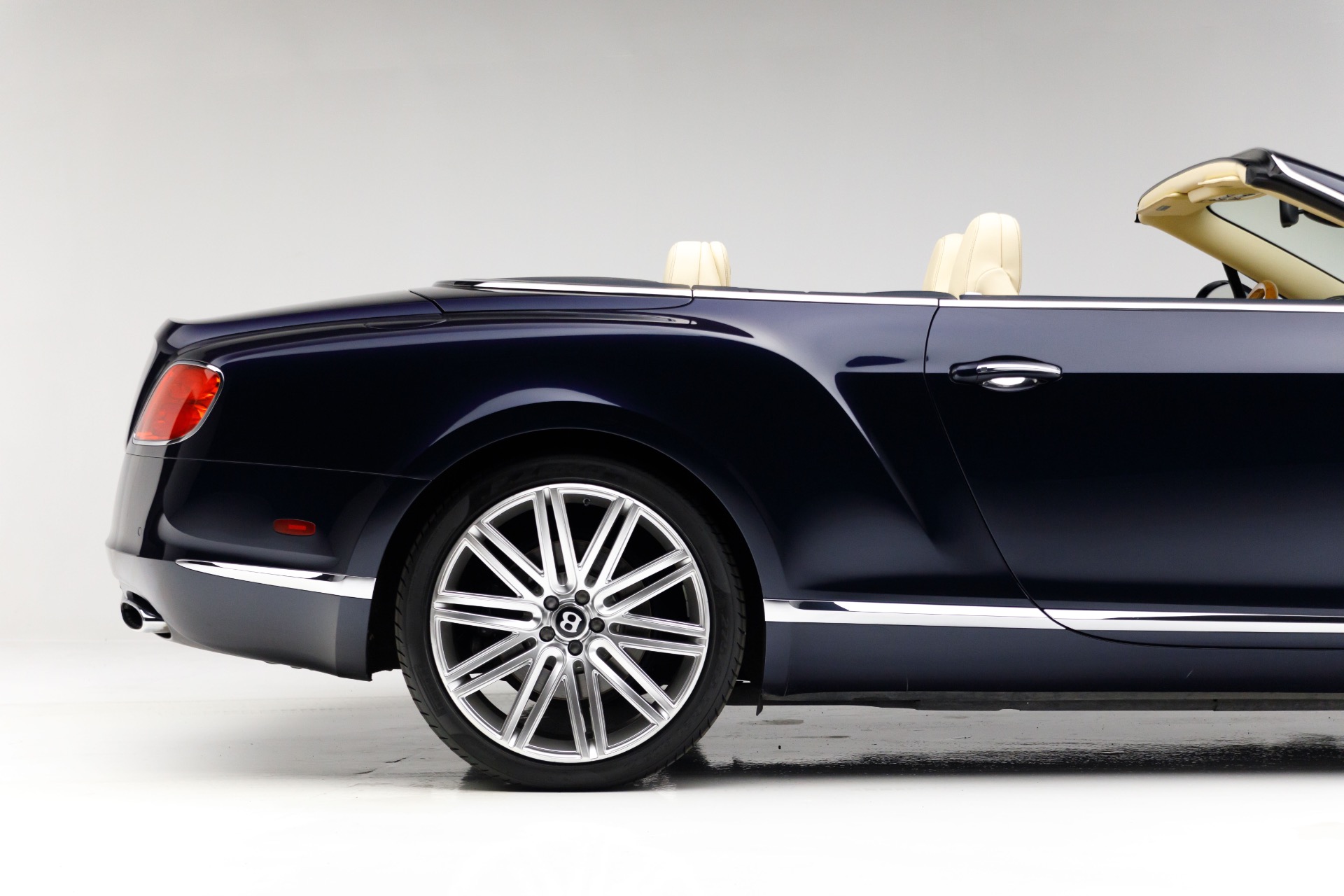 2014 Bentley Continental GTC photo 42