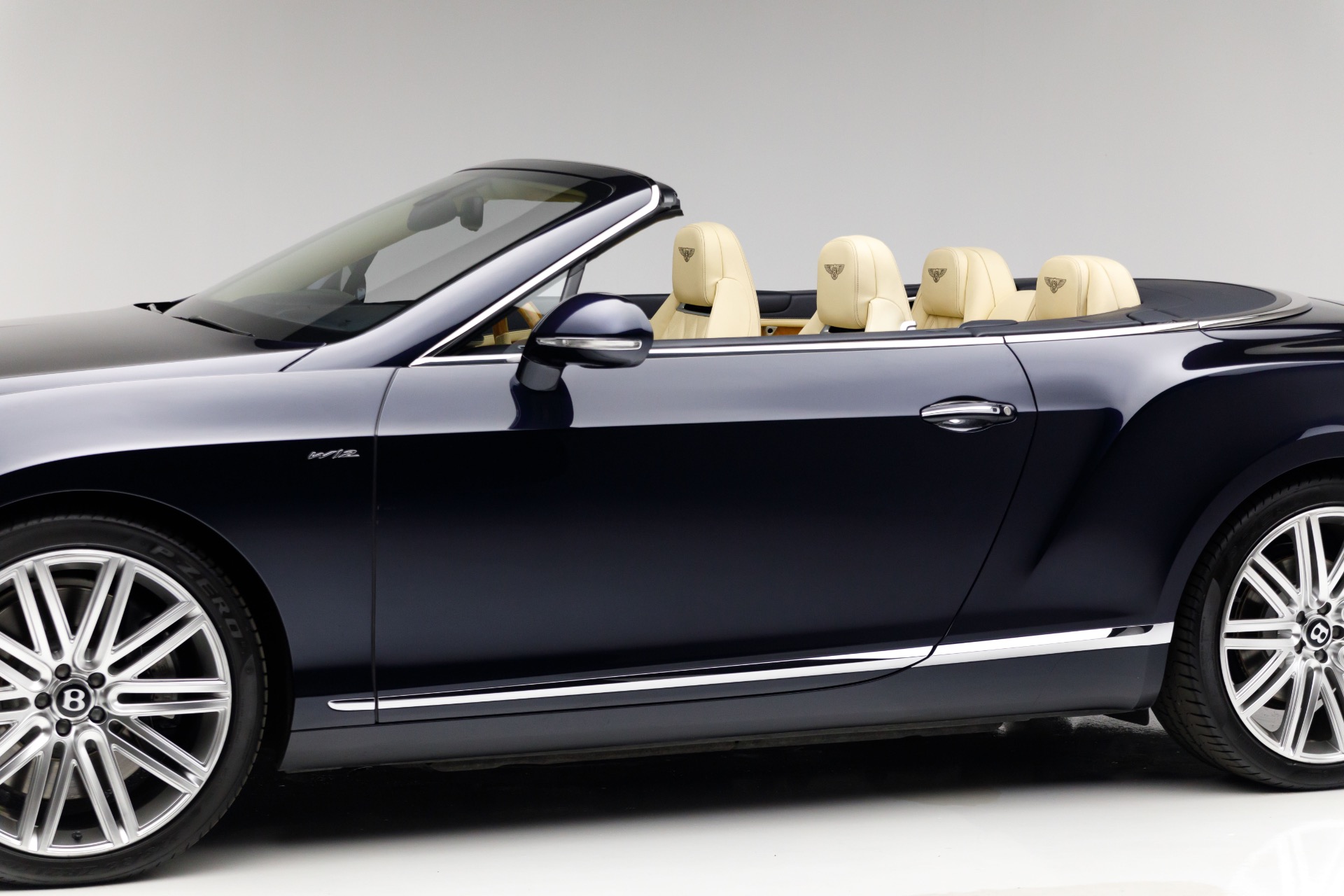 2014 Bentley Continental GTC photo 46