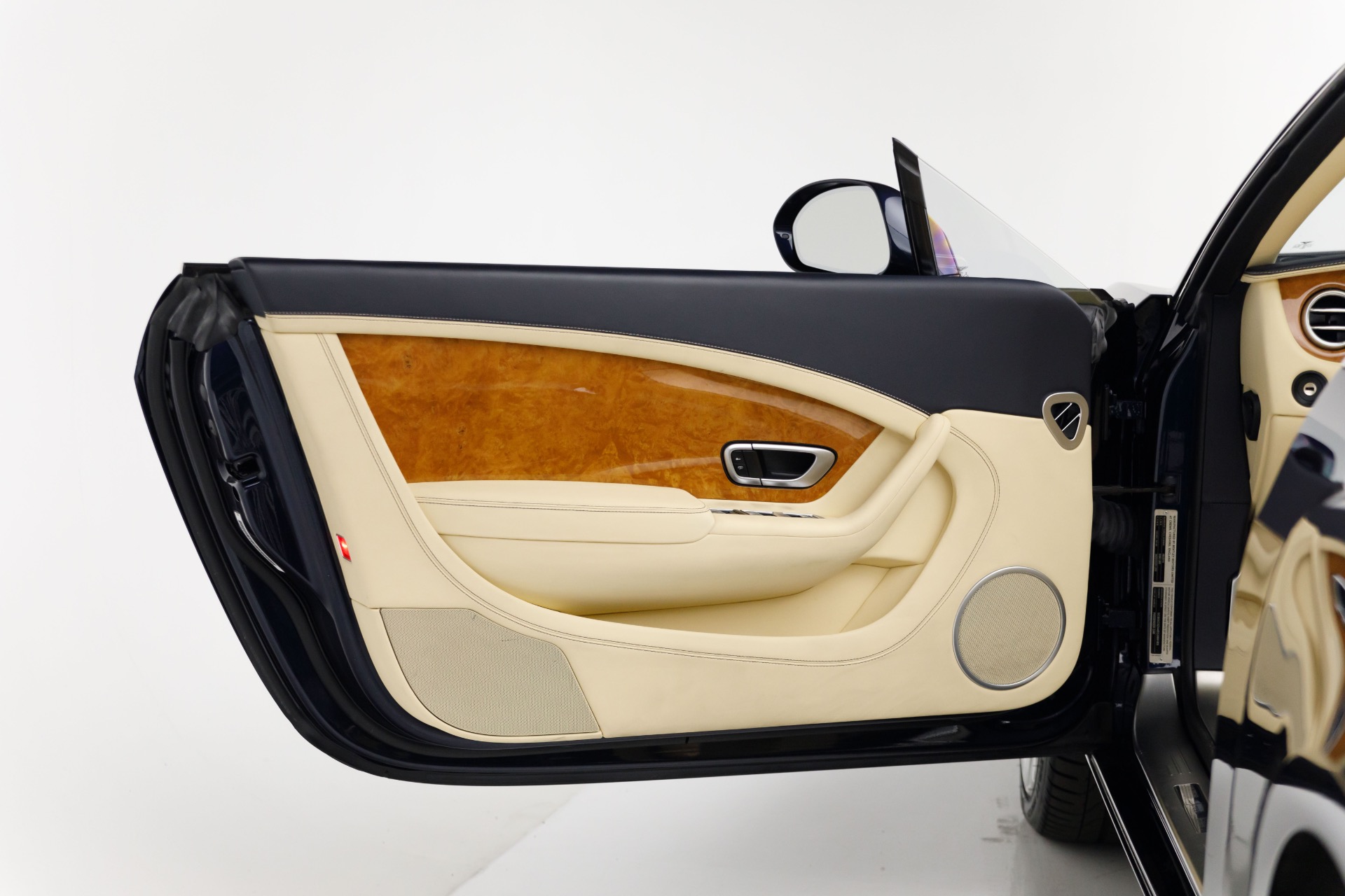 2014 Bentley Continental GTC photo 51