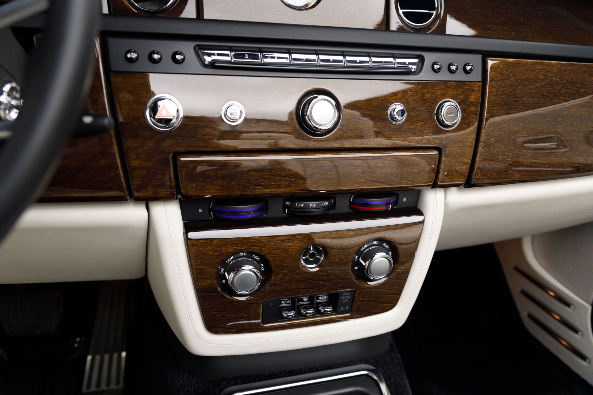 2014 Rolls Royce Phantom Drophead Coupe photo 15