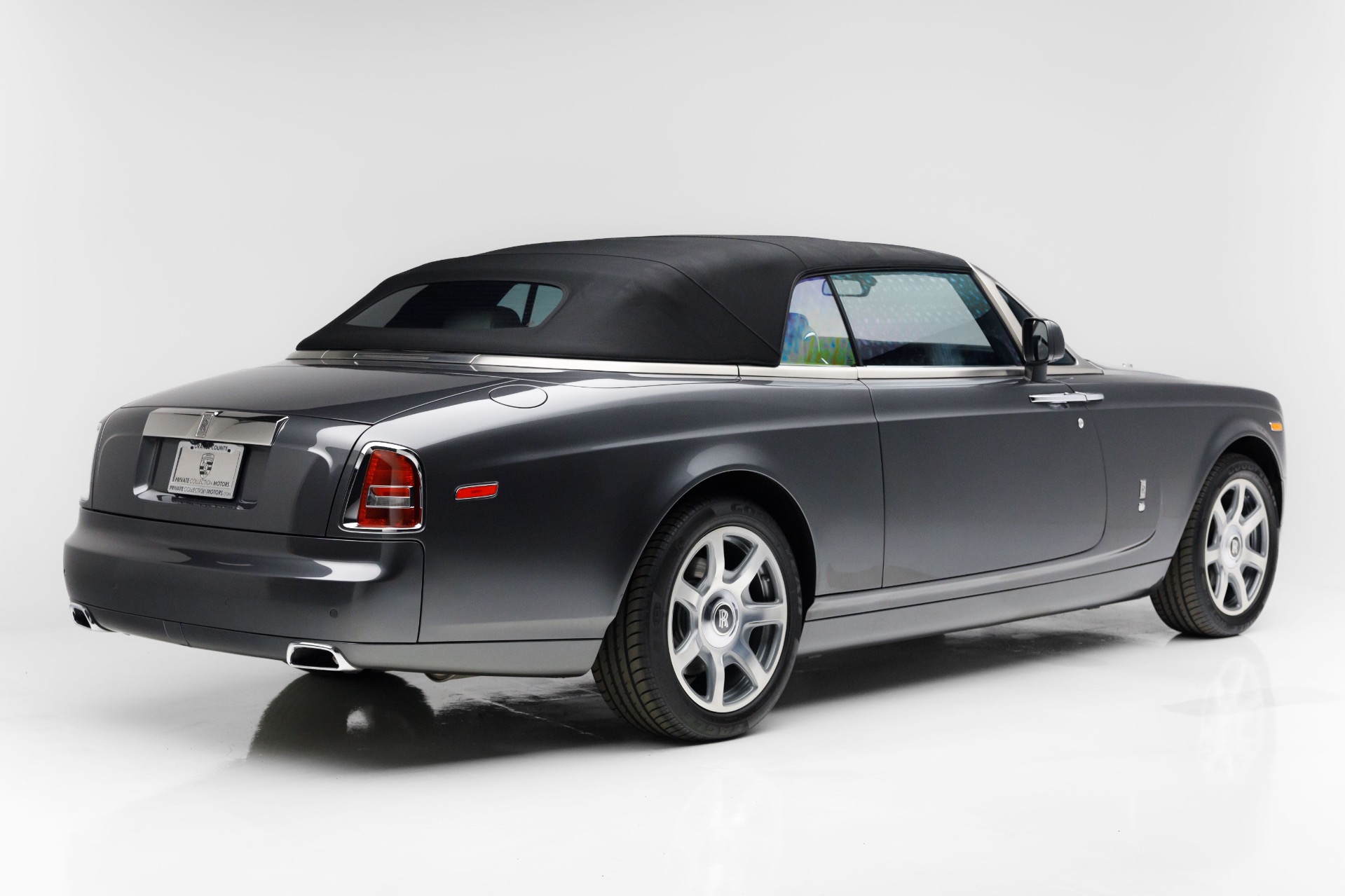 2014 Rolls Royce Phantom Drophead Coupe photo 16