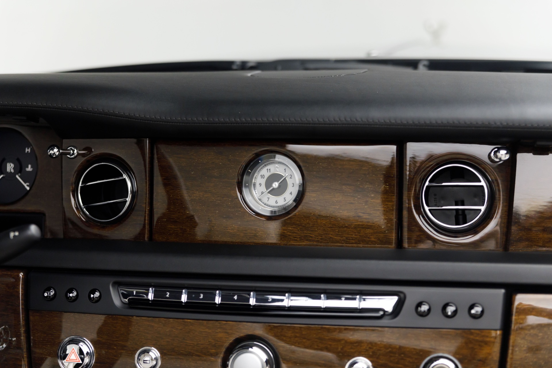 2014 Rolls Royce Phantom Drophead Coupe photo 25