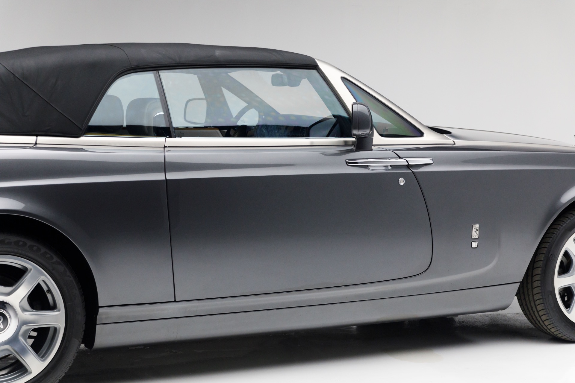 2014 Rolls Royce Phantom Drophead Coupe photo 42