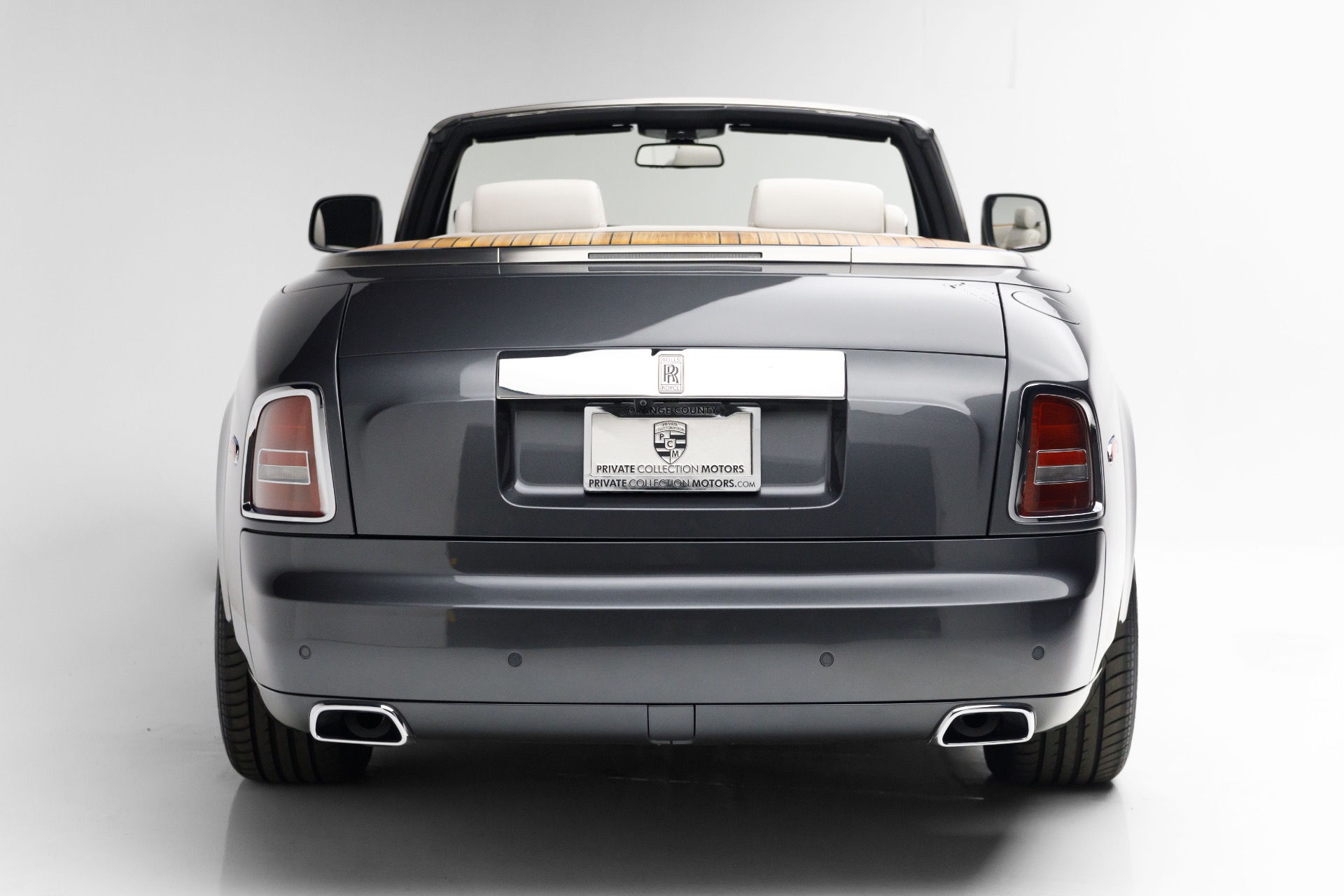 2014 Rolls Royce Phantom Drophead Coupe photo 4