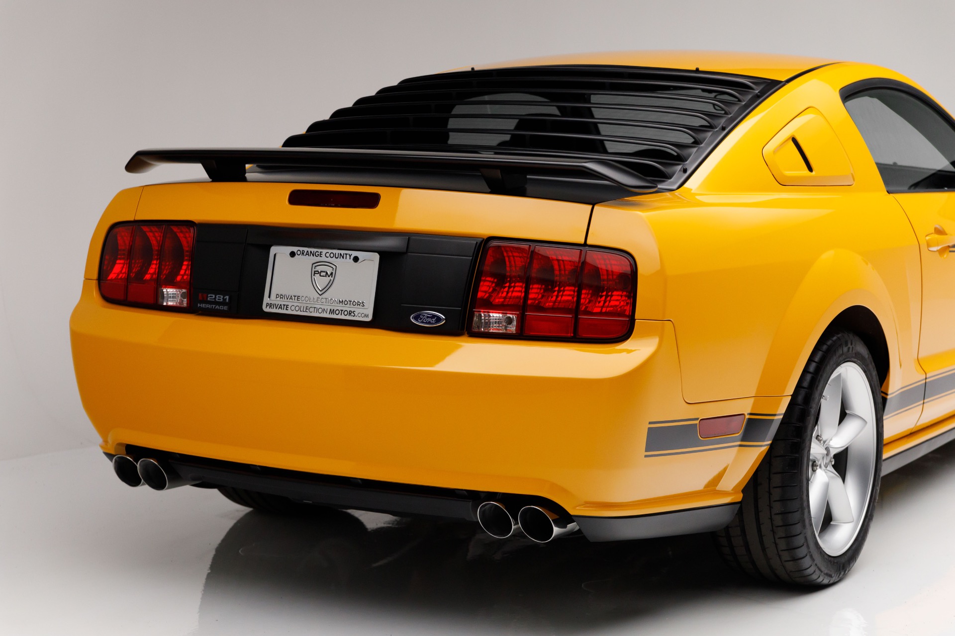 IWAVER 1:28 02M Ford Saleen S7 Rouge Route Voiture Électrique