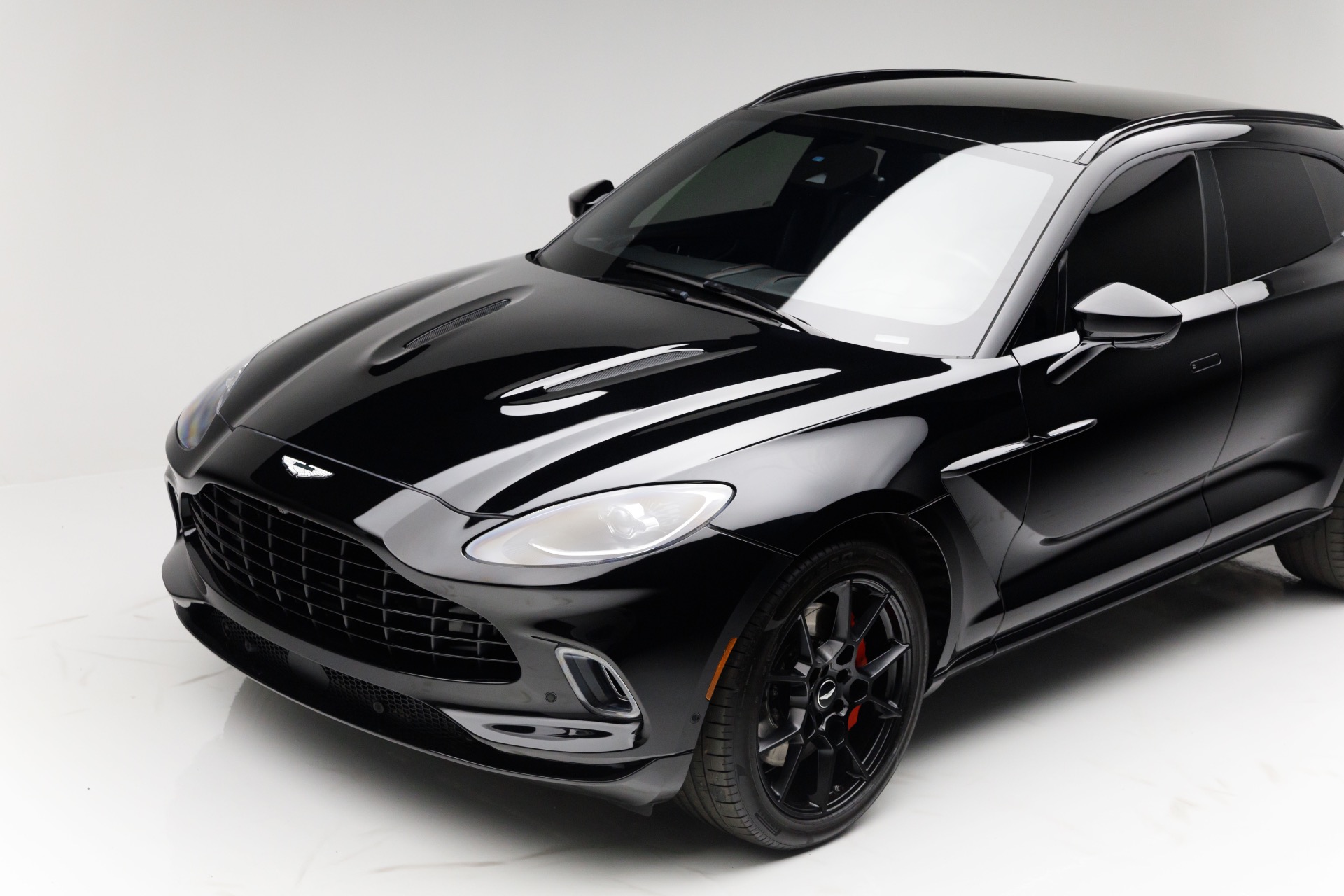 Aston Martin DBX セーフティカー 2021 Used-2021-Aston-Martin-DBX-