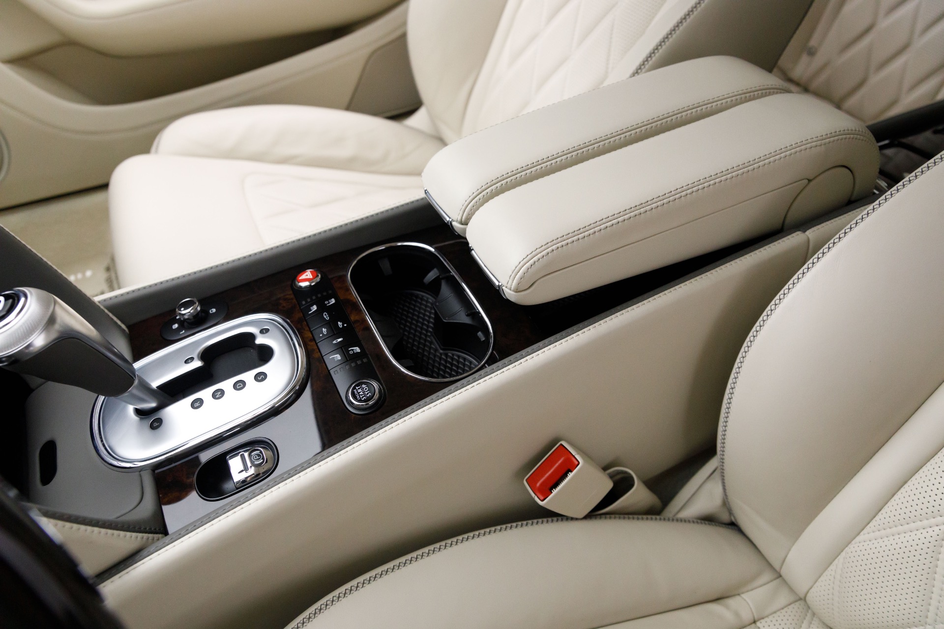 2015 Bentley Continental GT photo 32