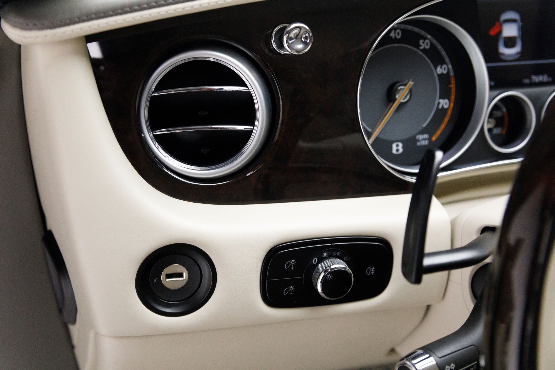 2015 Bentley Continental GT photo 36