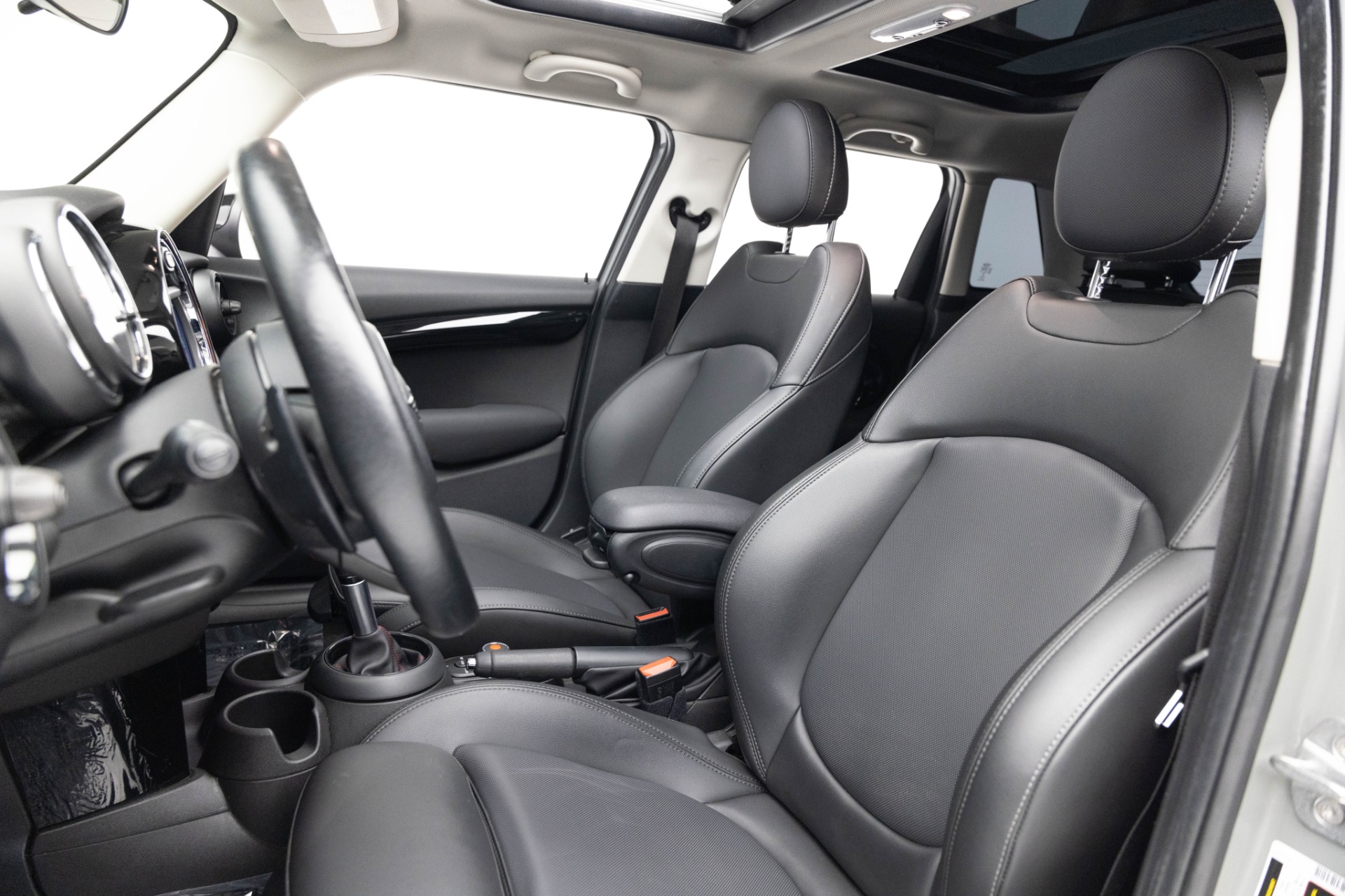 2019 Mini Cooper Hardtop S photo 4