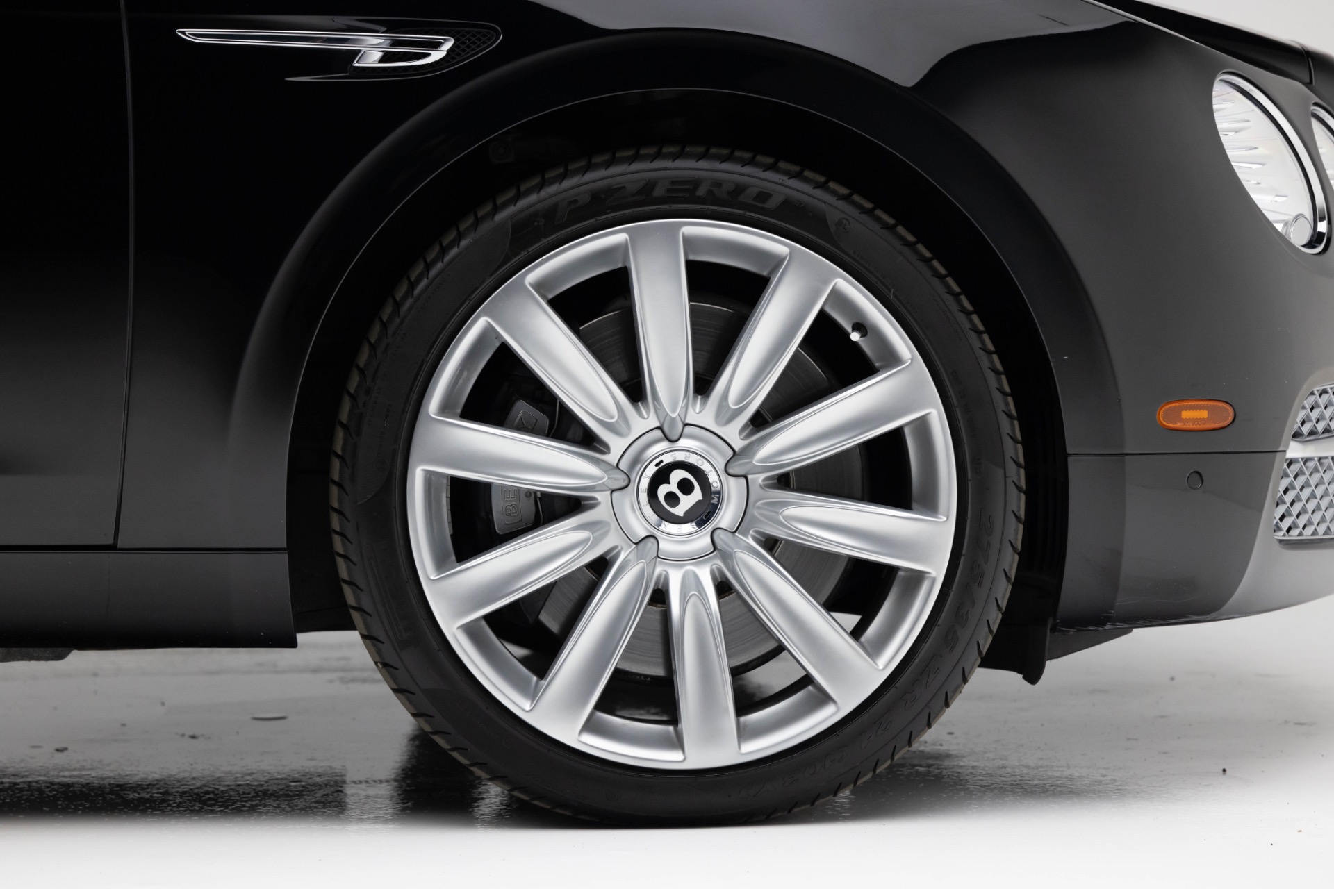 2015 Bentley Flying Spur W12 photo 38