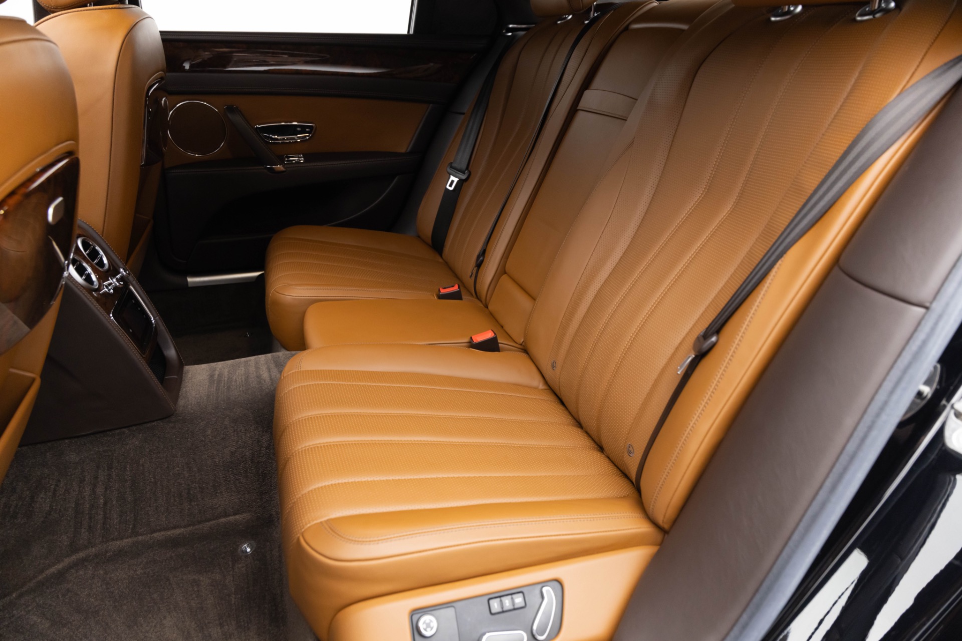 2015 Bentley Flying Spur W12 photo 39