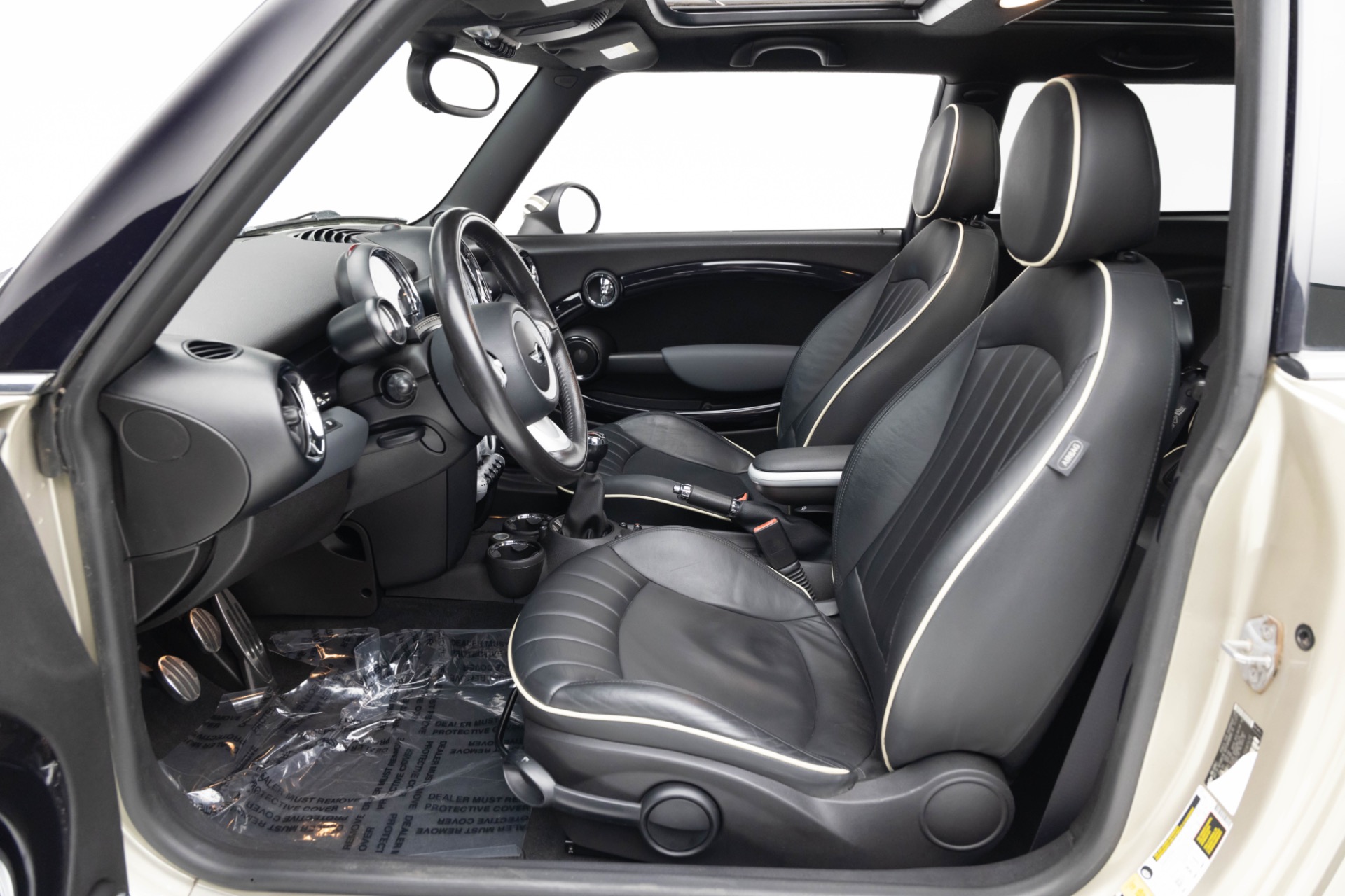 2010 Mini Cooper Hardtop John Cooper Works photo 36