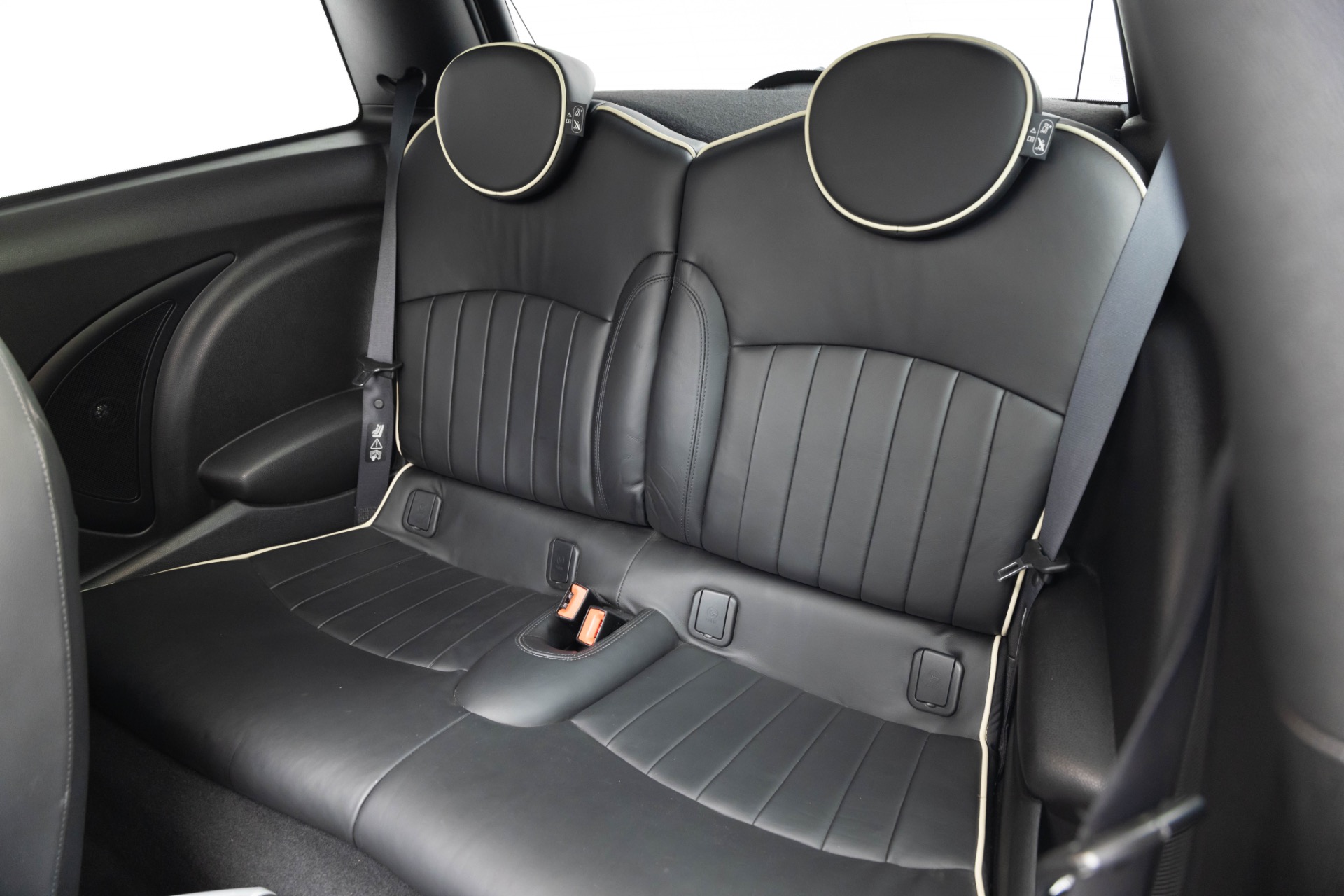 2010 Mini Cooper Hardtop John Cooper Works photo 42