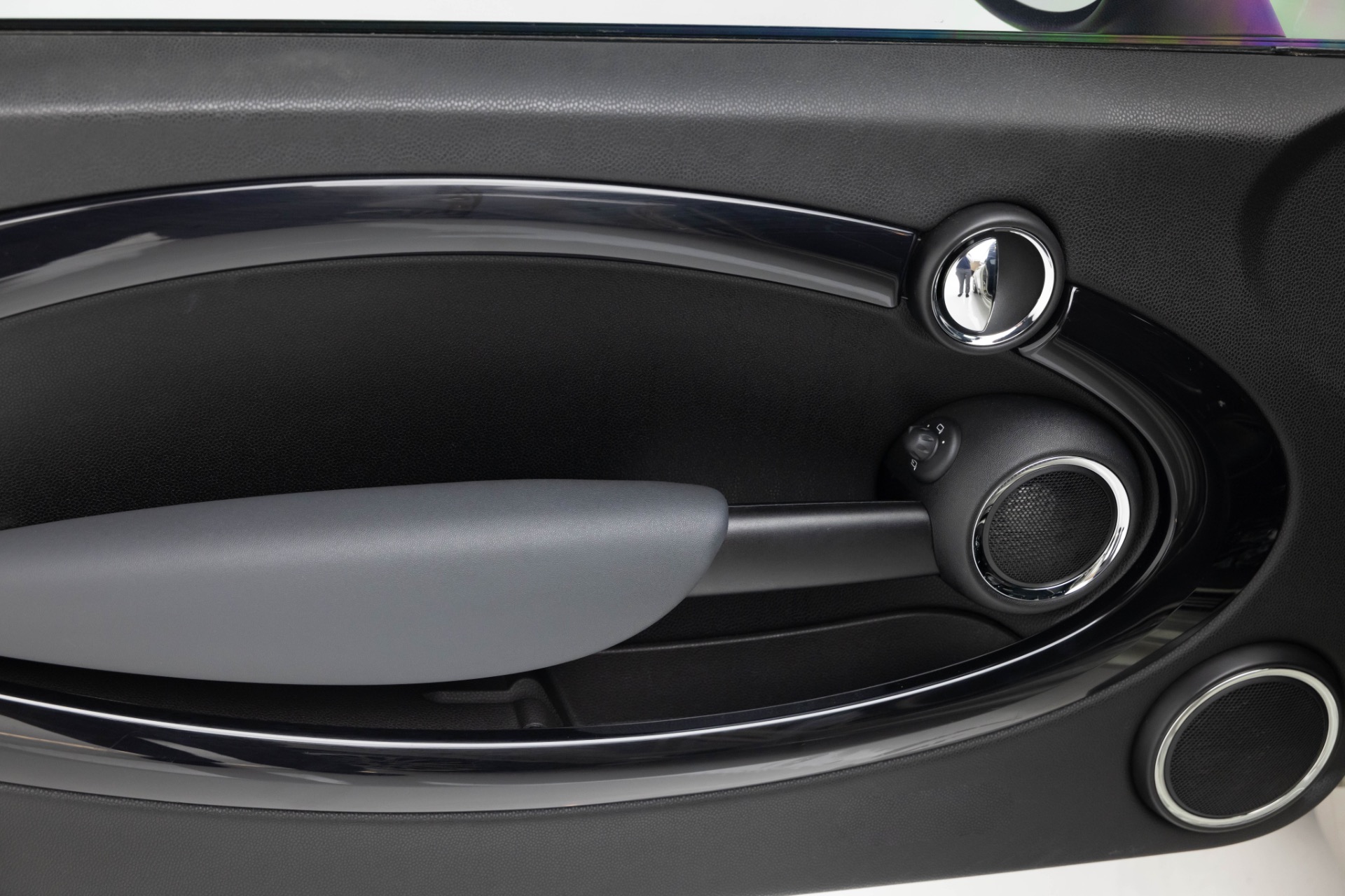 2010 Mini Cooper Hardtop John Cooper Works photo 56