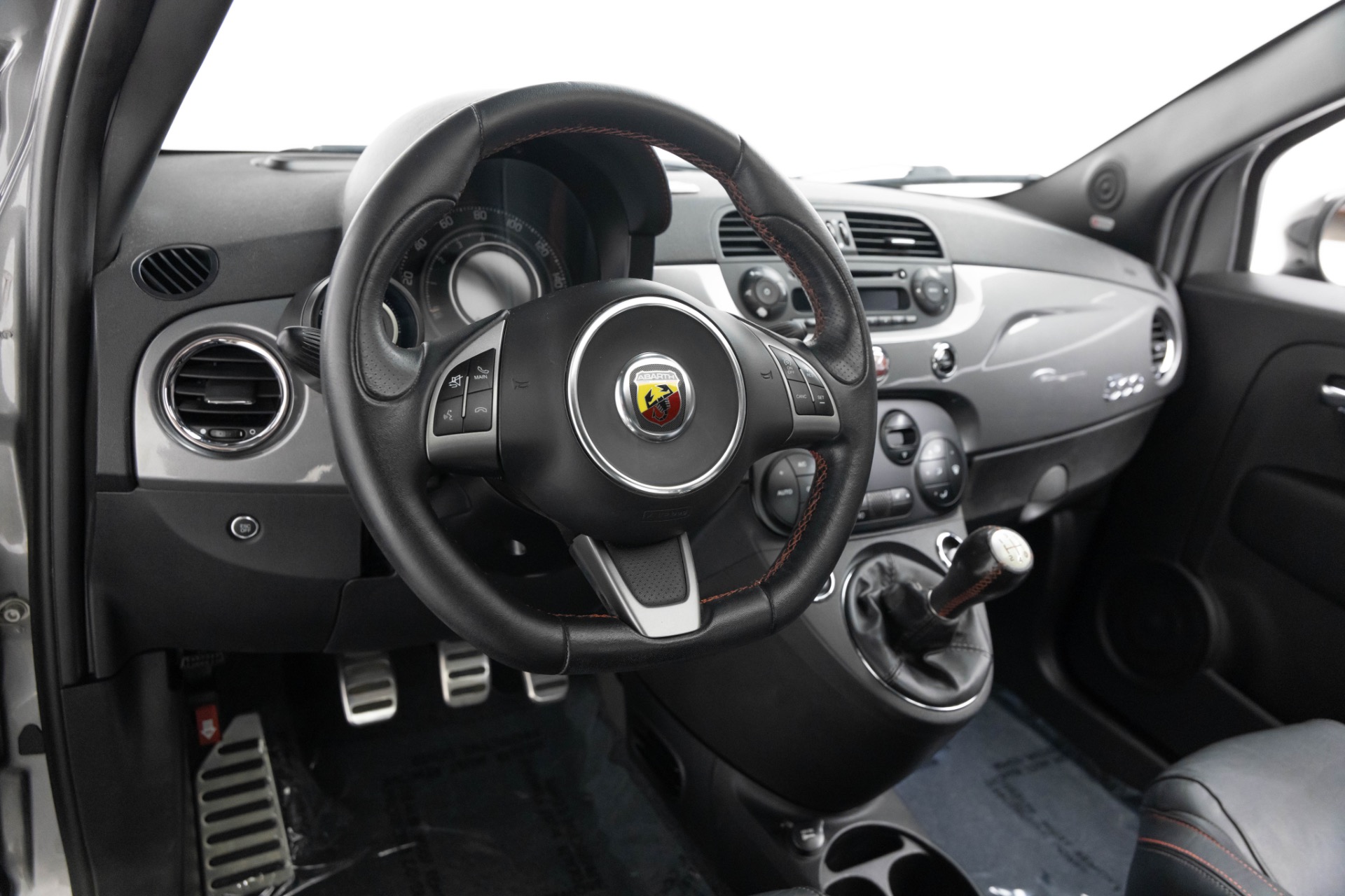 2013 Fiat 500 Abarth photo 6