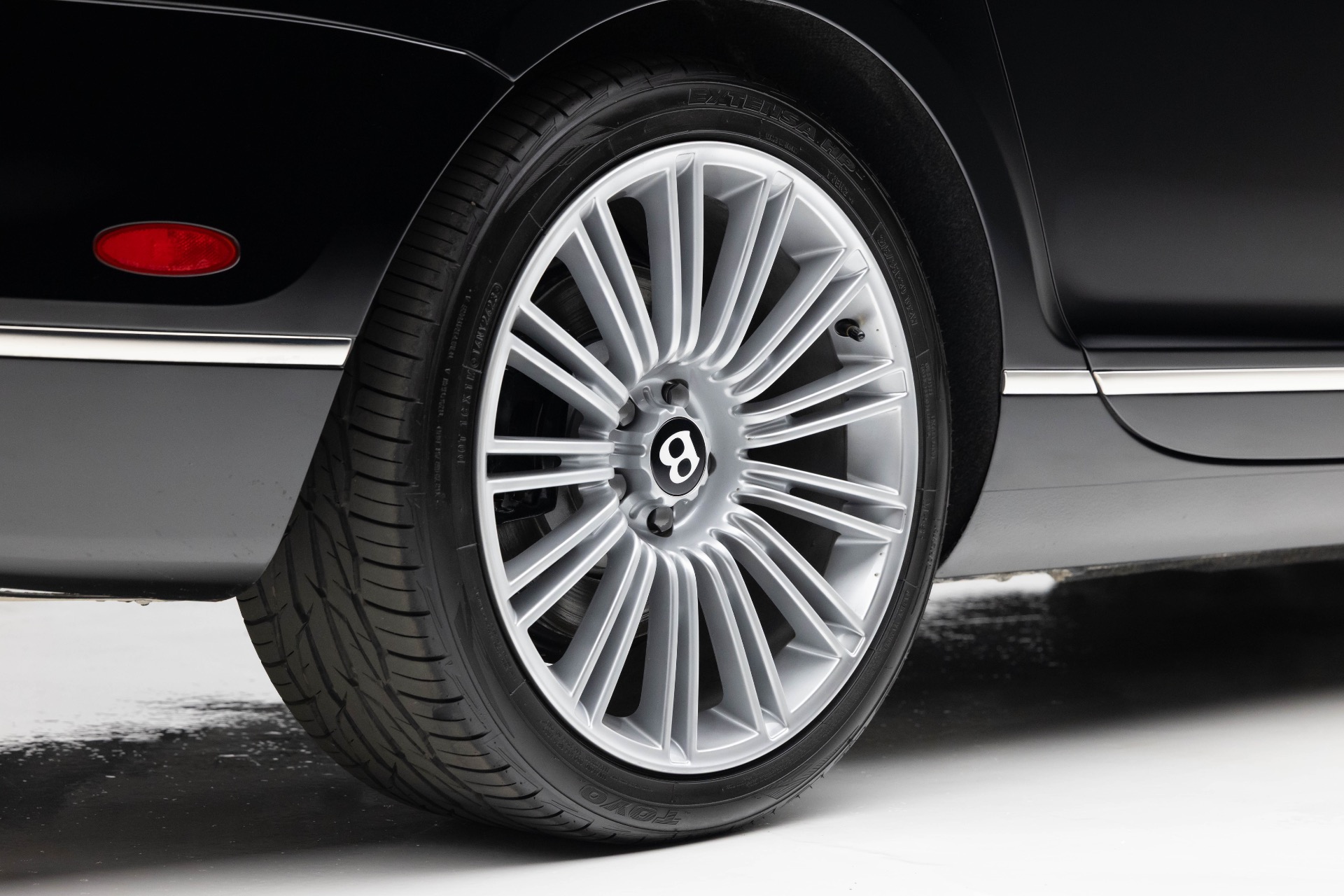 2012 Bentley Continental Flying Spur Speed photo 31